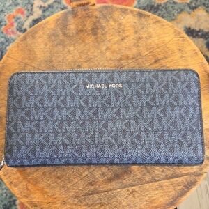 Michael Kors Cooper Logo Zip-Around Wallet In Admiral Blue